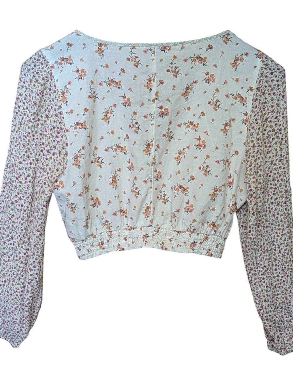 American Eagle Floral Eyelet Long-Sleeve V-Neck Embroidered Crop Top Size Medium - Picture 2 of 9